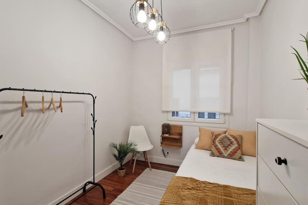 Cozy Apartment In The City Center By Aloha Більбао Екстер'єр фото